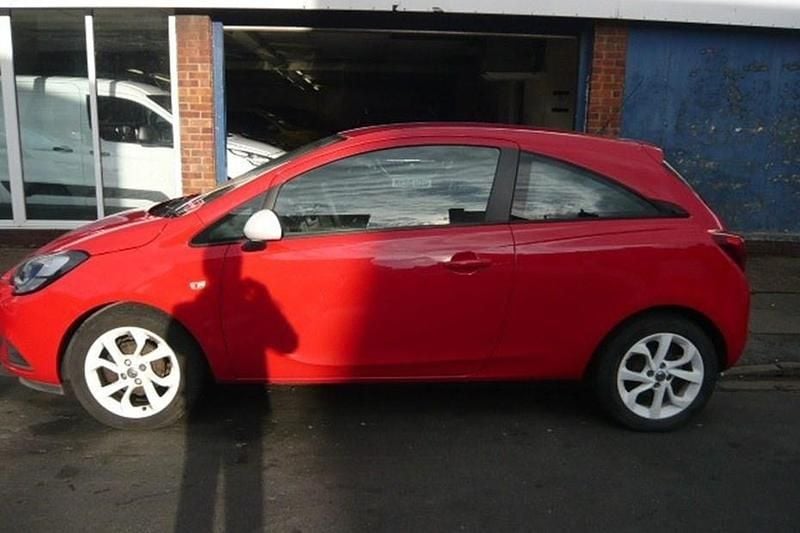 Red Used 2015 Vauxhall Corsa Hatchback | £1,995 (Good price) - Image 1/1