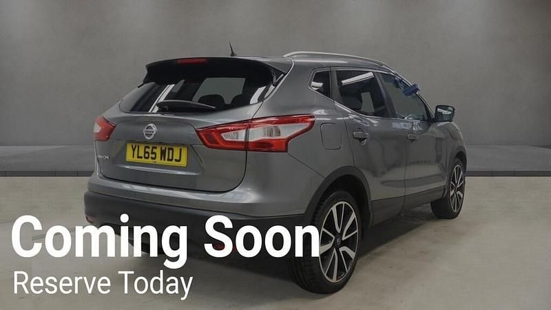 Used Nissan Qashqai Tekna 115 HP (84 kW) 2016 Grey SUV