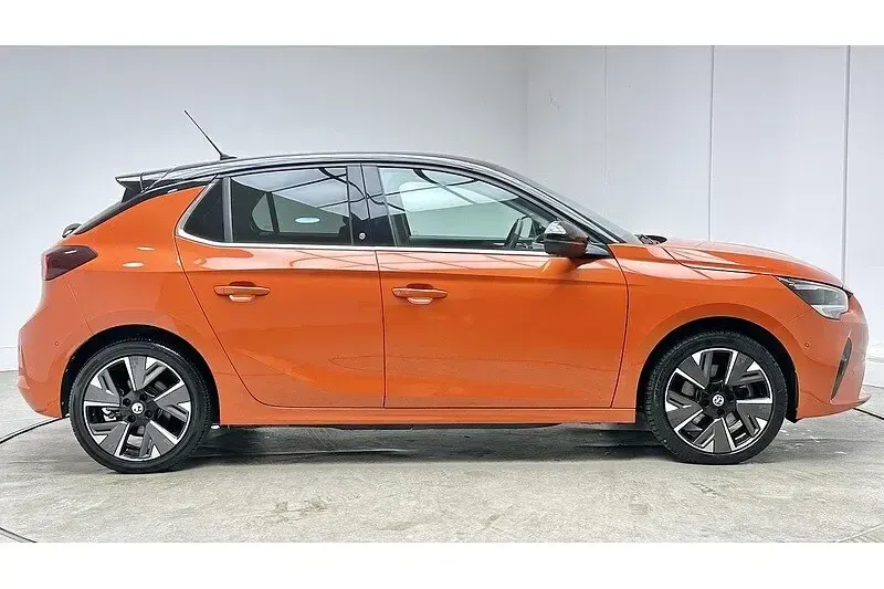Used Vauxhall Corsa-e Elite 100 kW (136 HP) 2020 Orange Hatchback