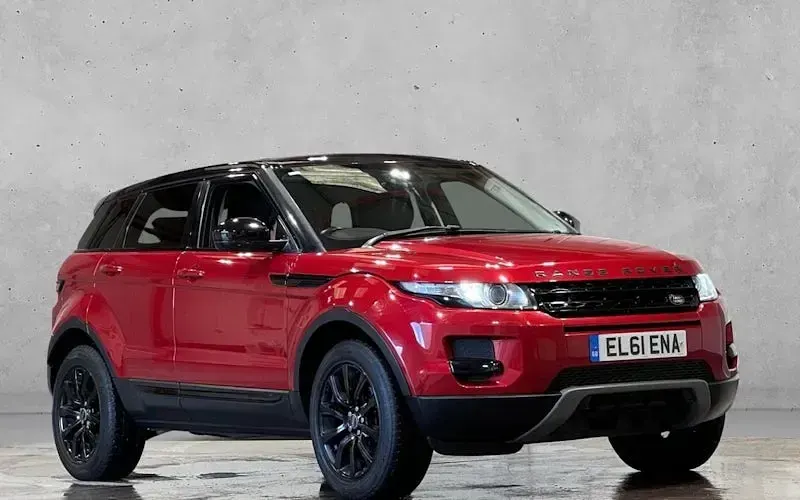 Used Land Rover Range Rover evoque Pure 190 HP (139 kW) 2014 Red Hatchback