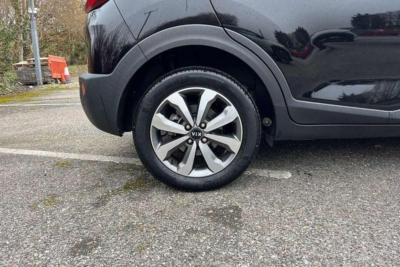 Used Kia Stonic 100 HP (73 kW) 2021 Black SUV