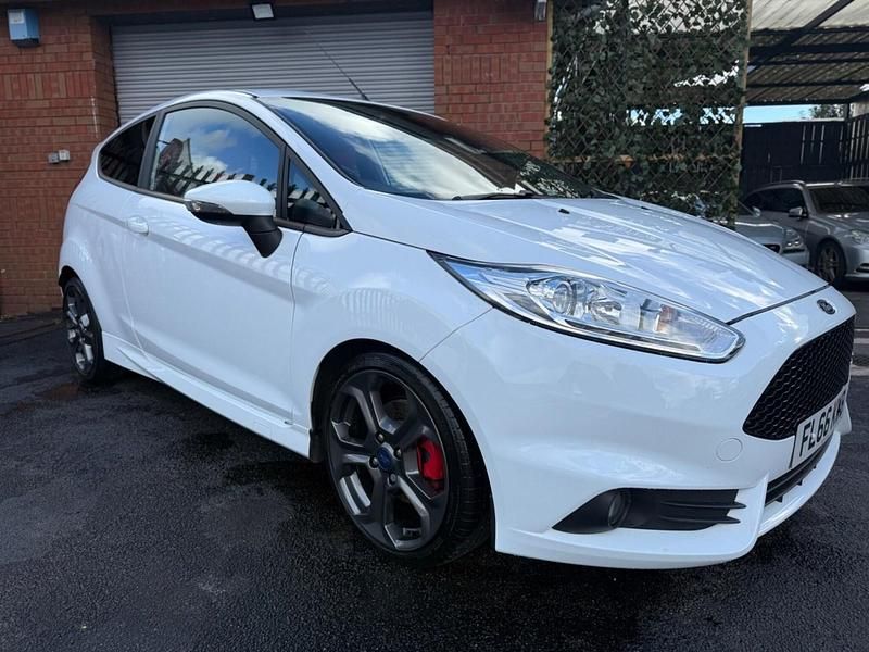 Used Ford Fiesta ST 2016 White Hatchback