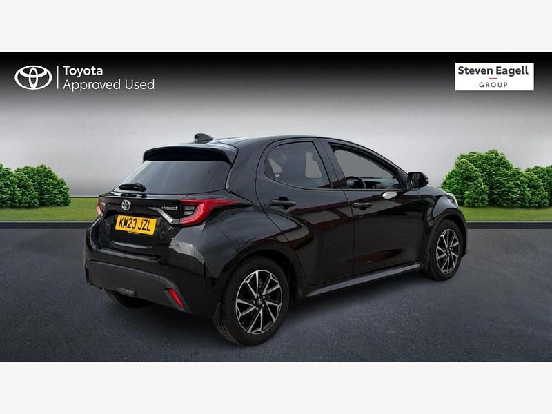 Used Toyota Yaris Hybrid Design 2023 Black Hatchback