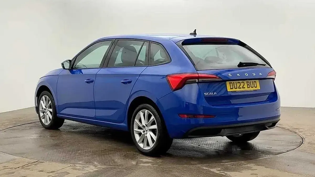 Used Skoda Scala SE L 70 HP (51 kW) 2022 Energy blue Hatchback