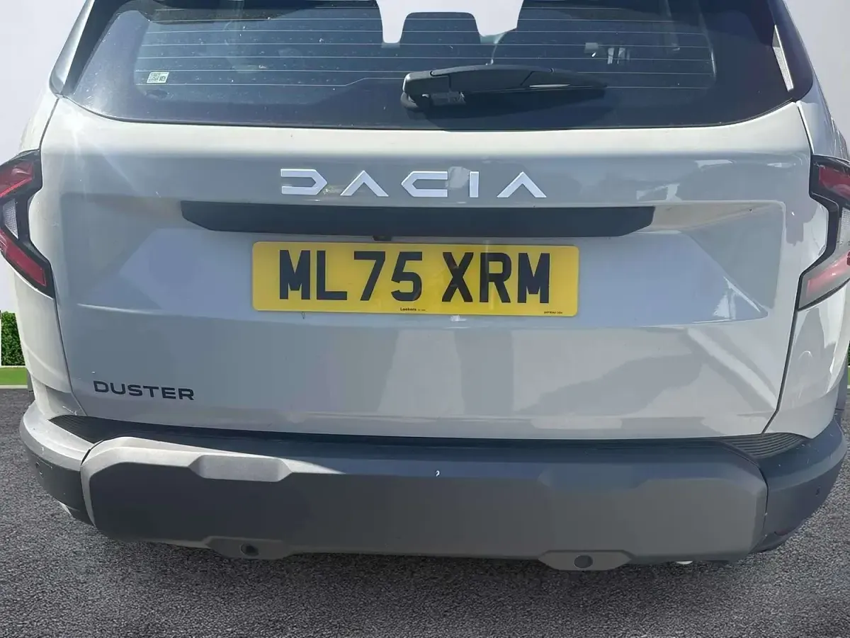 New Dacia Duster Expression 130 HP (95 kW) 2025 Cream Hatchback