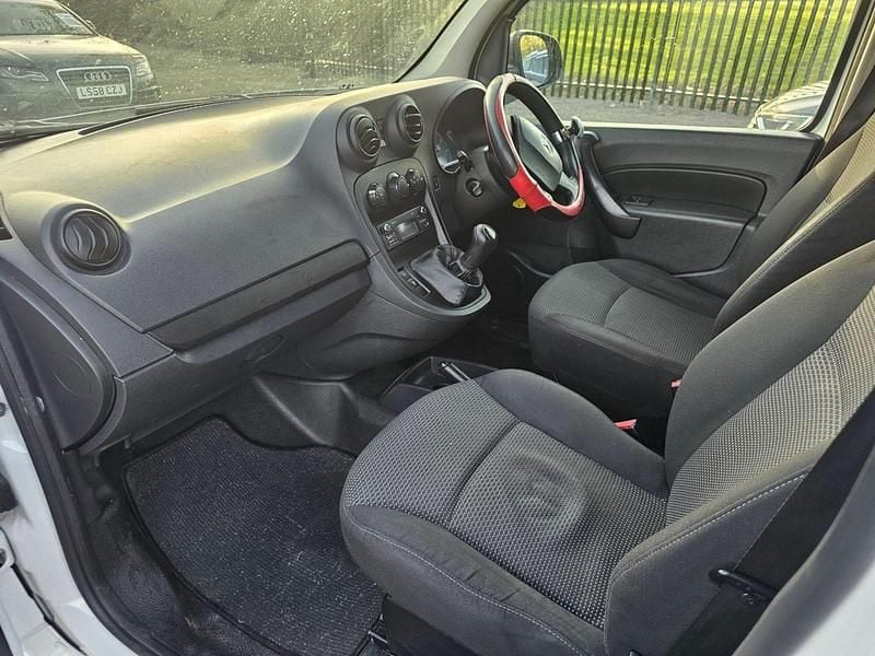 Used Mercedes Citan 109 90 HP (66 kW) 2017 White