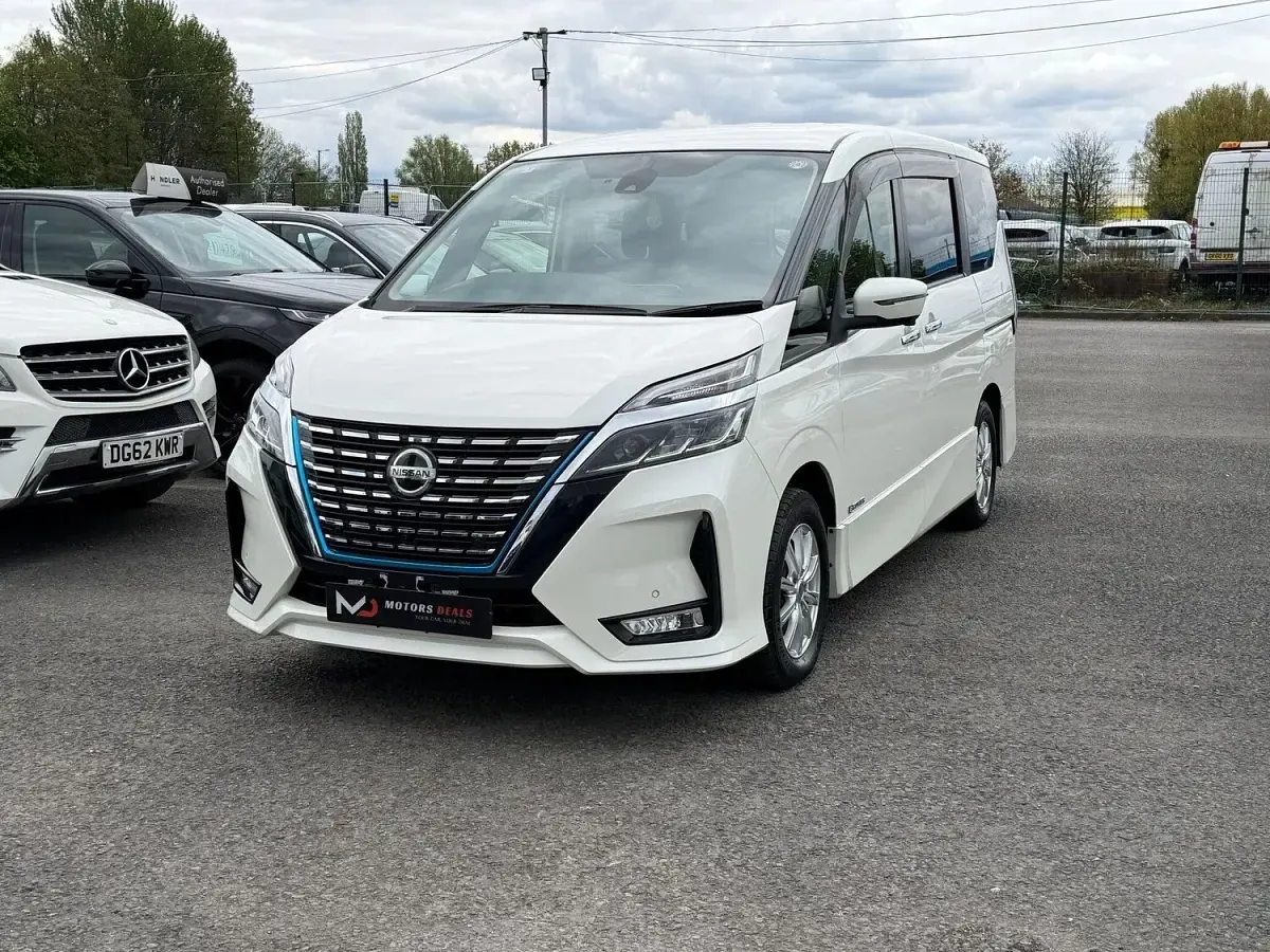 Used Nissan Serena 2020 White