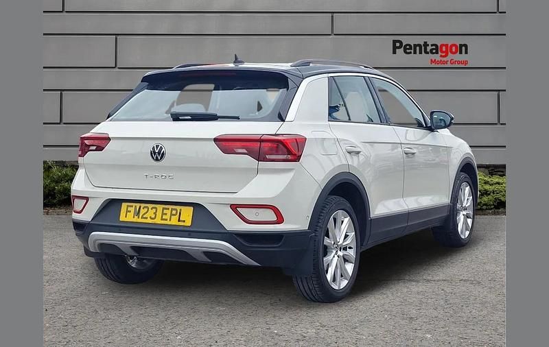 Used VW T-Roc Life 150 HP (110 kW) 2023 Grey SUV
