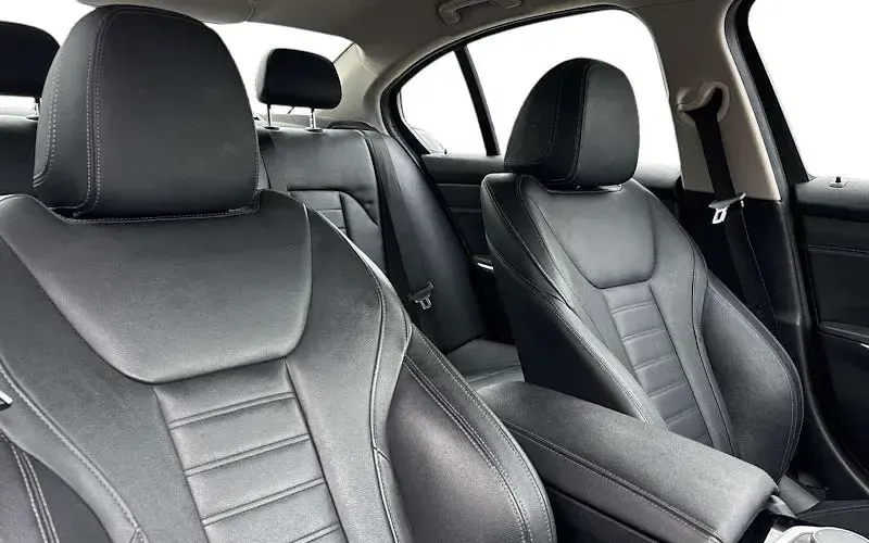 Used BMW 318 Sport Line 150 HP (110 kW) 2020 Silver Sedan