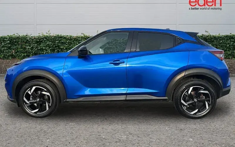 Used Nissan Juke N-Connecta 114 HP (83 kW) 2023 Blue SUV