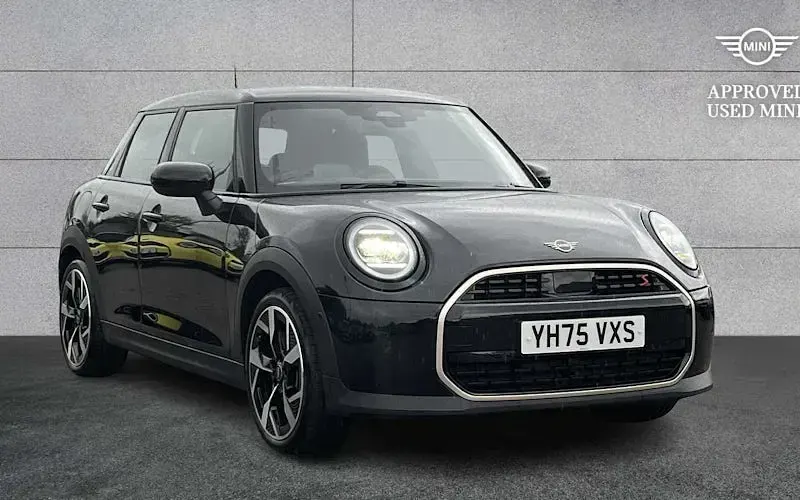 Used Mini Cooper Exclusive 150 kW (204 HP) 2026 Hatchback