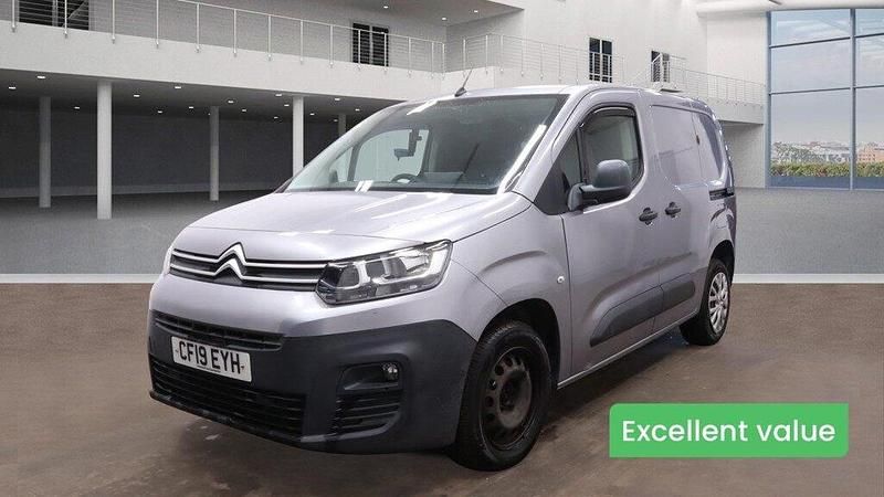 Used Citroën Berlingo Start 100 HP (73 kW) 2019 Grey MPV