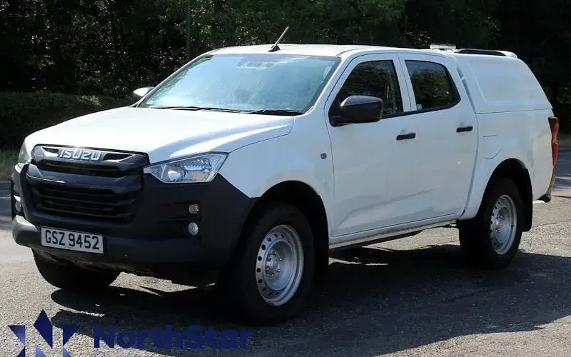 Used Isuzu D-Max 165 HP (121 kW) 2024 Cabriolet