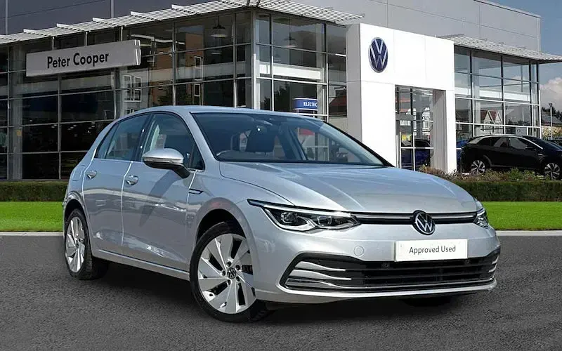Used VW Golf VIII Style 131 HP (96 kW) 2024 Hatchback