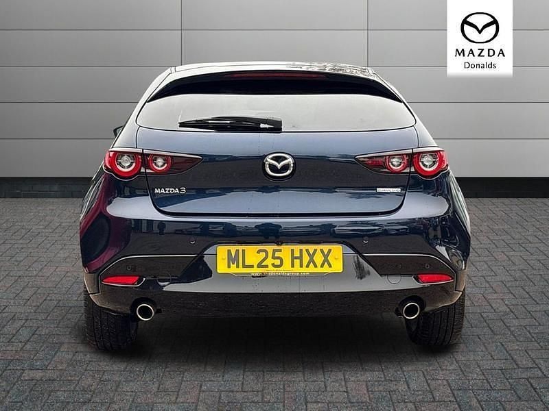 Begagnad Mazda 3 Exclusive-Line 2025 Blå Halvkombi