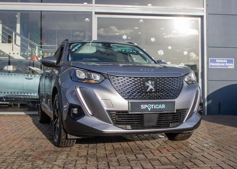 Used Peugeot e-2008 Allure Premium 98 kW (134 HP) 2021 Grey SUV