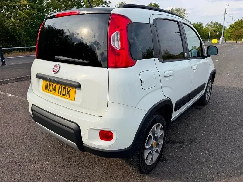Used Fiat Panda 85 HP (62 kW) 2014 White/black Hatchback