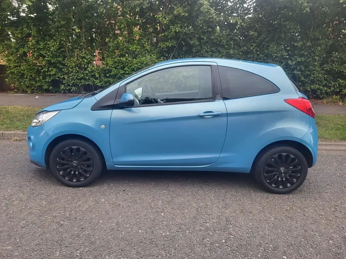 Used Ford Ka Zetec 69 HP (50 kW) 2014 Blue Hatchback