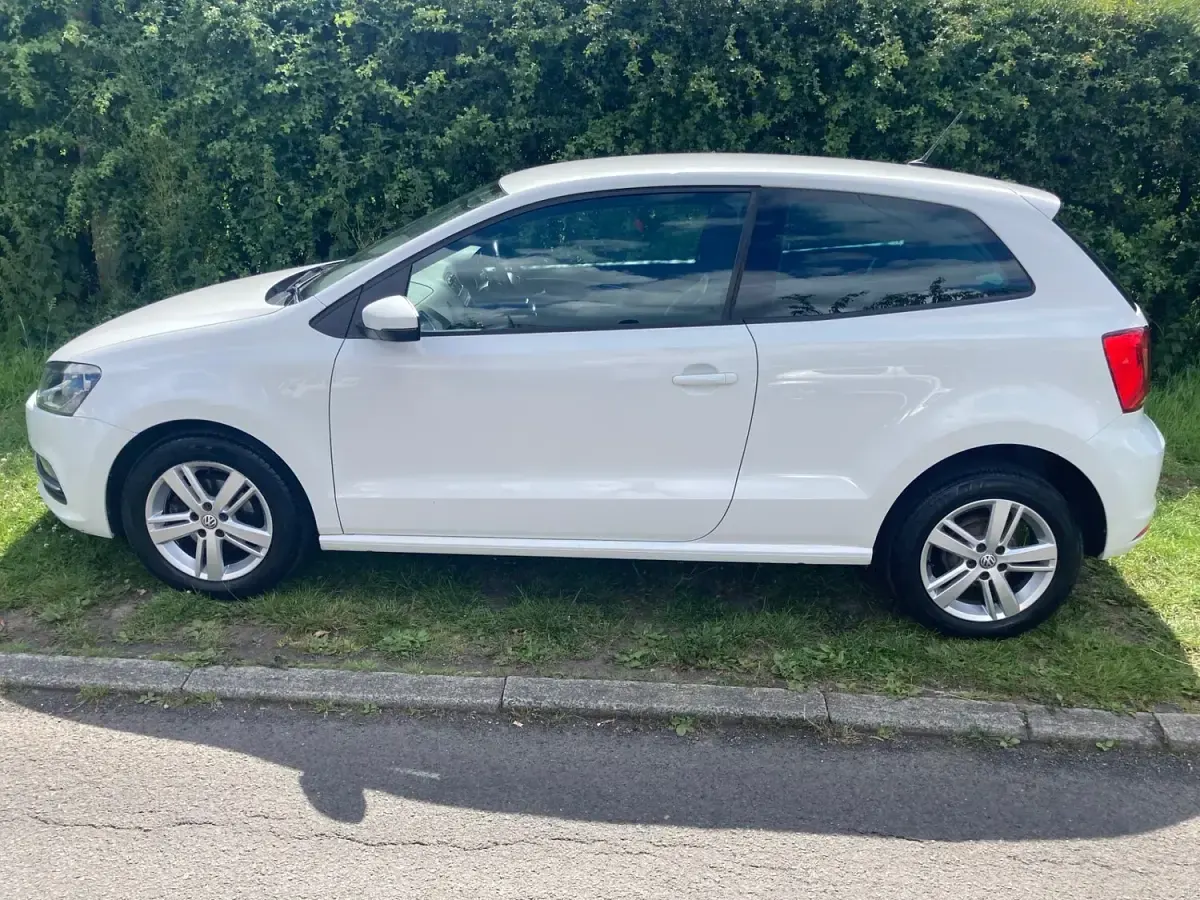 Used VW Polo Match 75 HP (55 kW) 2017 White Hatchback