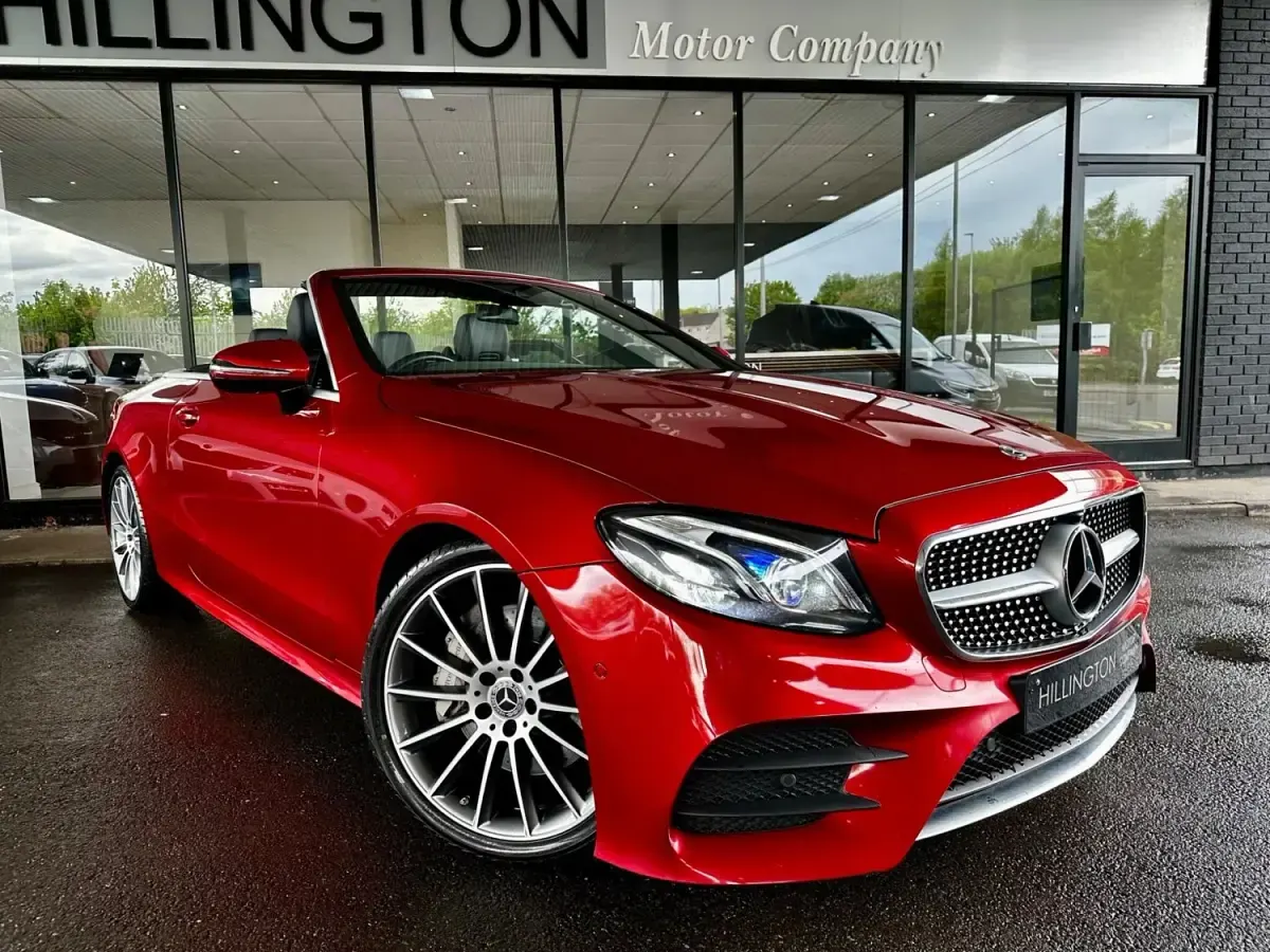 Używany Mercedes E350 AMG line 313 KM (230 kW) 2021 Czerwony Kabriolet