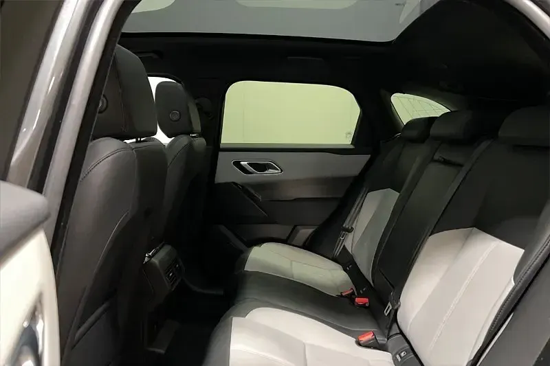 Second-hand Land Rover Range Rover Velar SE Dynamic 246 CP (180 kW) 2024 Gri SUV