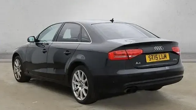 Usado Audi A4 Design 170 CV (125 kW) 2015 Negro Berlina