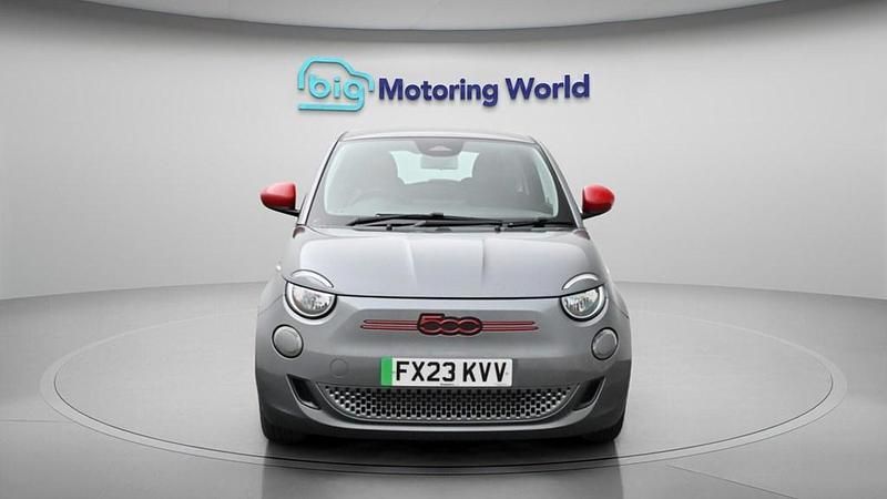 Used Fiat 500e Red 86 kW (118 HP) 2023 Hatchback