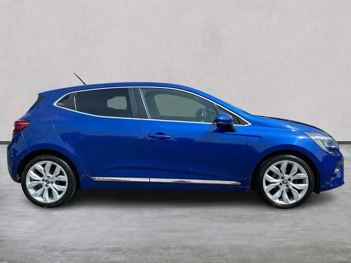 Used Renault Clio Version S 100 HP (73 kW) 2020 Blue Hatchback