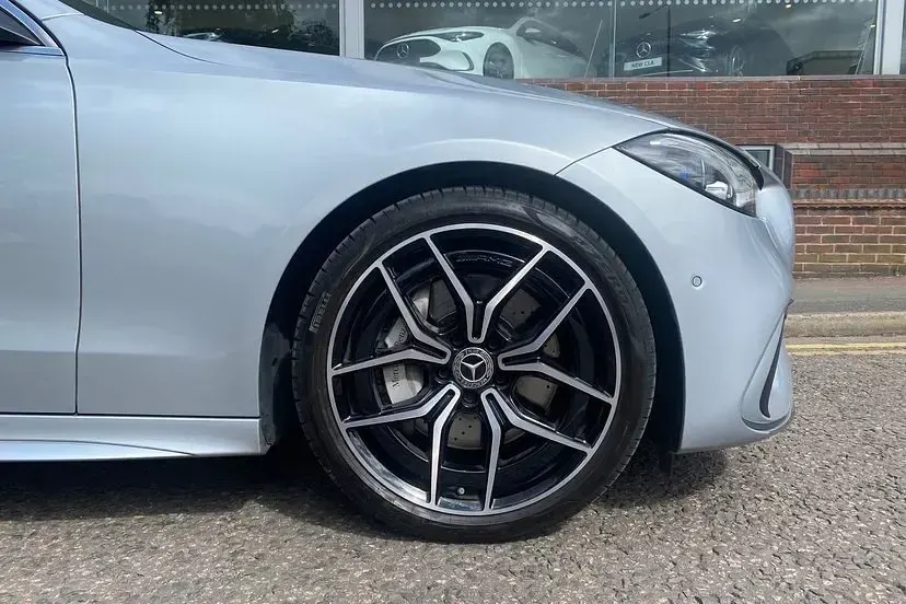 Used Mercedes C300 AMG Line Premium 274 HP (201 kW) 2025 Silver Estate