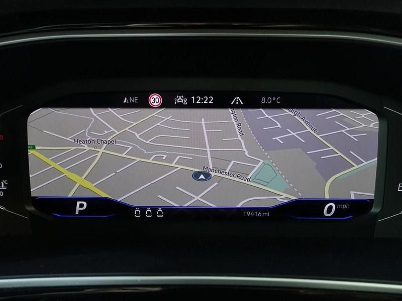 Used VW T-Roc R-line 150 HP (110 kW) 2022 Silver SUV