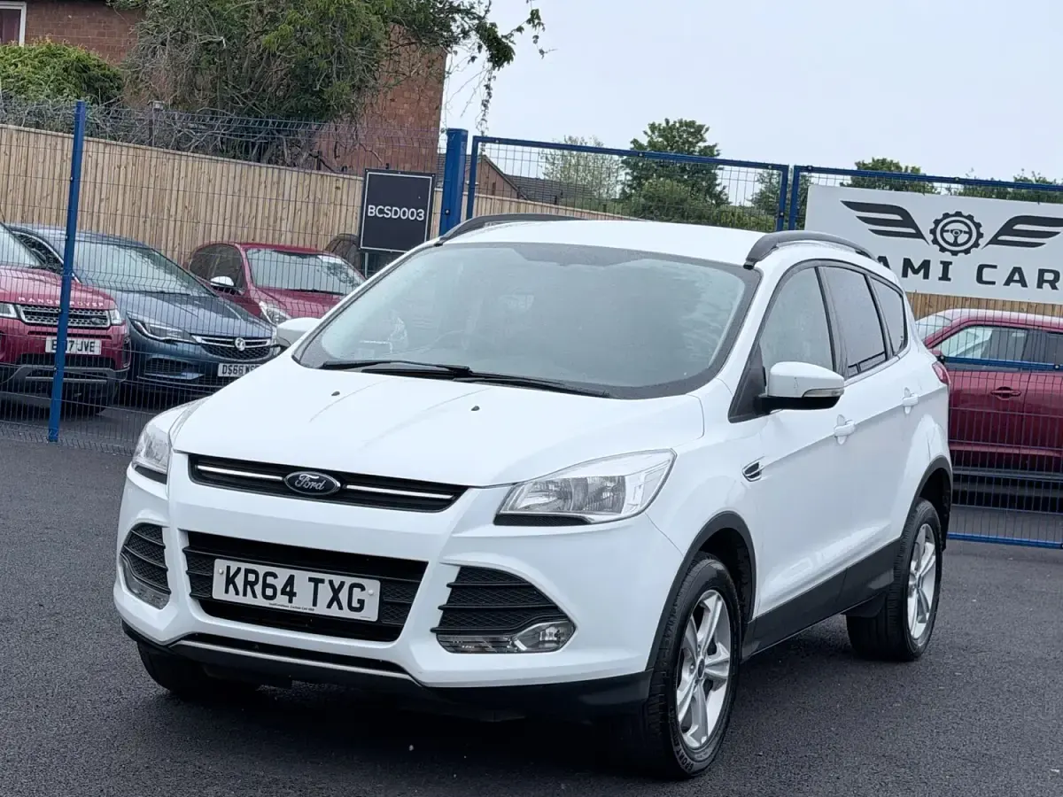 Usado Ford Kuga Zetec 2014 Blanco SUV