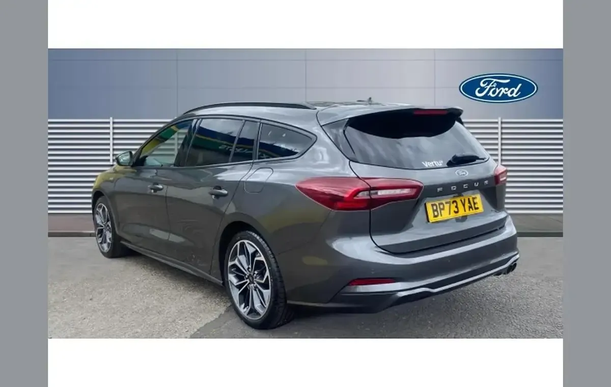 Used Ford Focus ST-Line X 125 HP (91 kW) 2023 Grey Estate