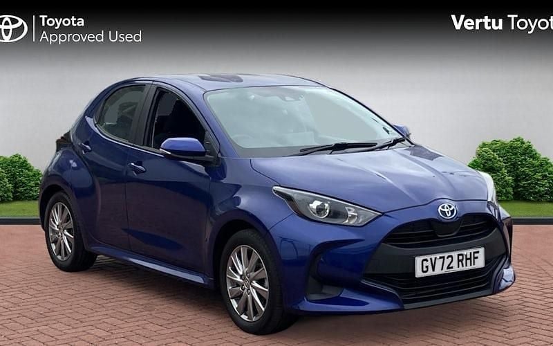 Used 2025 Toyota Yaris Hybrid Hatchback | £16,498 (Super price) - Image 1/4