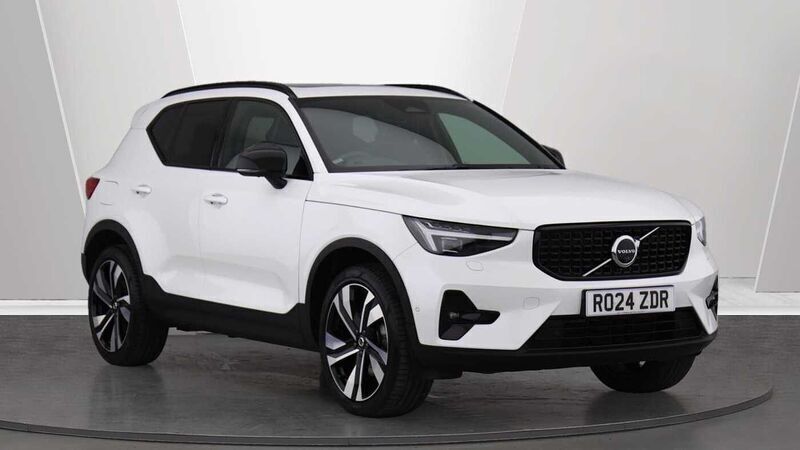 Used 2024 Volvo XC40 Ultimate SUV | £35,490 (A bit pricey) - Image 1/3