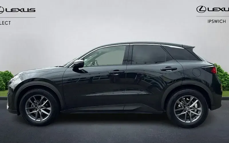 Used Lexus LBX 136 HP (100 kW) 2025 Black SUV