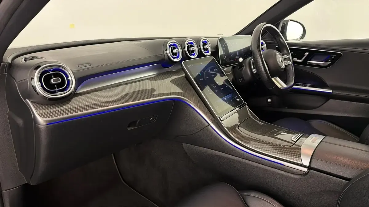 Used Mercedes C220 AMG line 200 HP (147 kW) 2022 Sedan