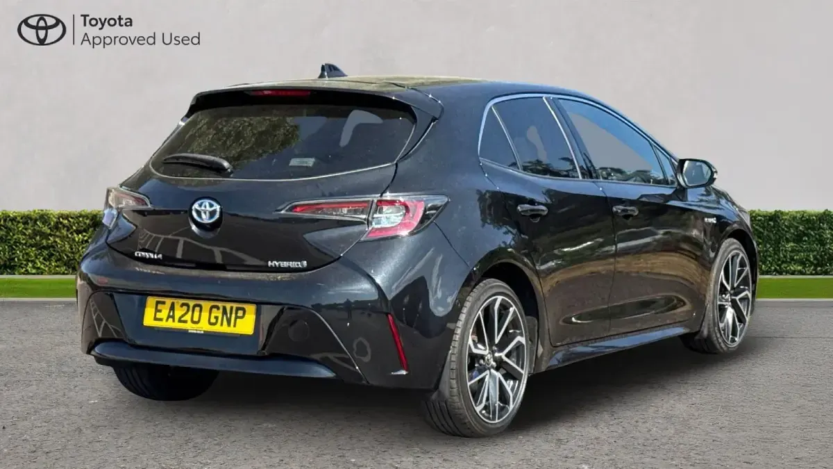 Used Toyota Corolla 122 HP (89 kW) 2020 Eclipse black Hatchback