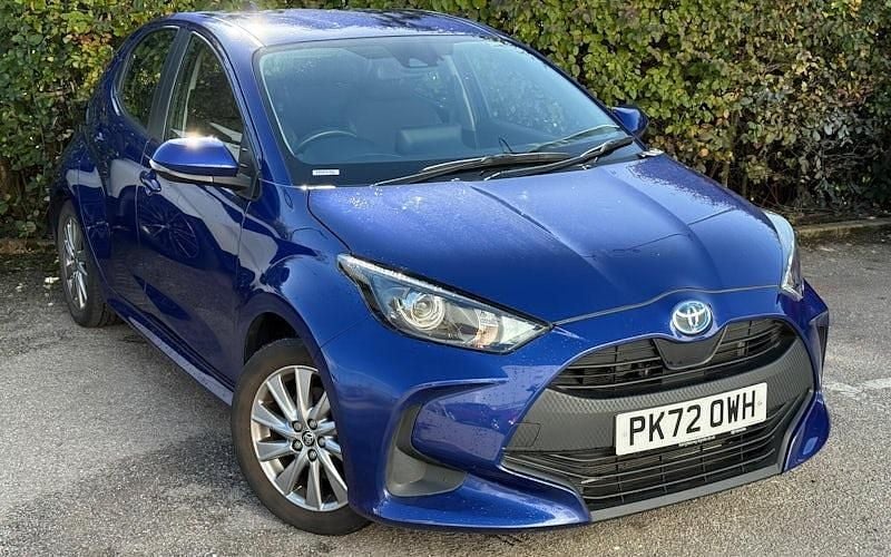 Used 2025 Toyota Yaris Hybrid Hatchback | £16,999 (Super price) - Image 1/3