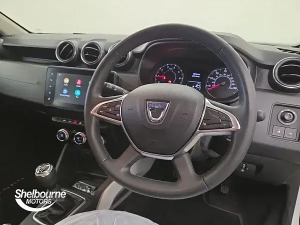 Used Dacia Duster Prestige 100 HP (73 kW) 2022 White SUV