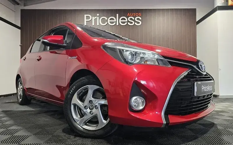 Used Toyota Yaris 101 HP (74 kW) 2016 Hatchback