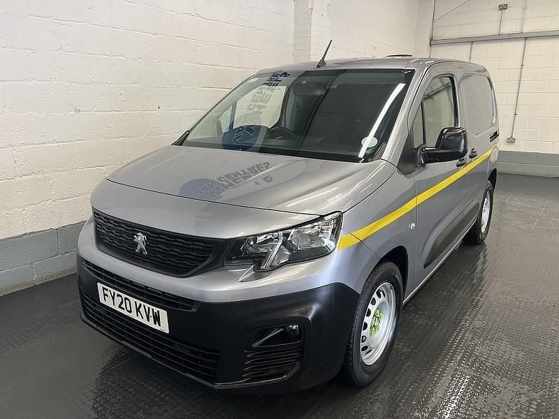 Used Peugeot Partner S 131 HP (96 kW) 2020 Grey MPV