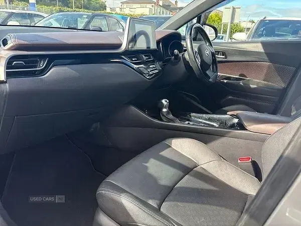 Used Toyota C-HR 122 HP (89 kW) 2019 SUV