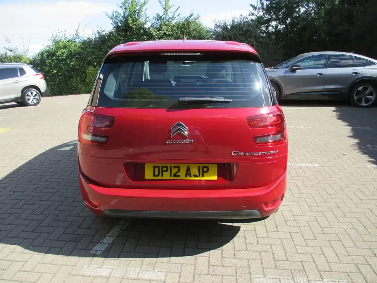 Used Citroën Grand C4 Picasso PureTech 2018 Red MPV