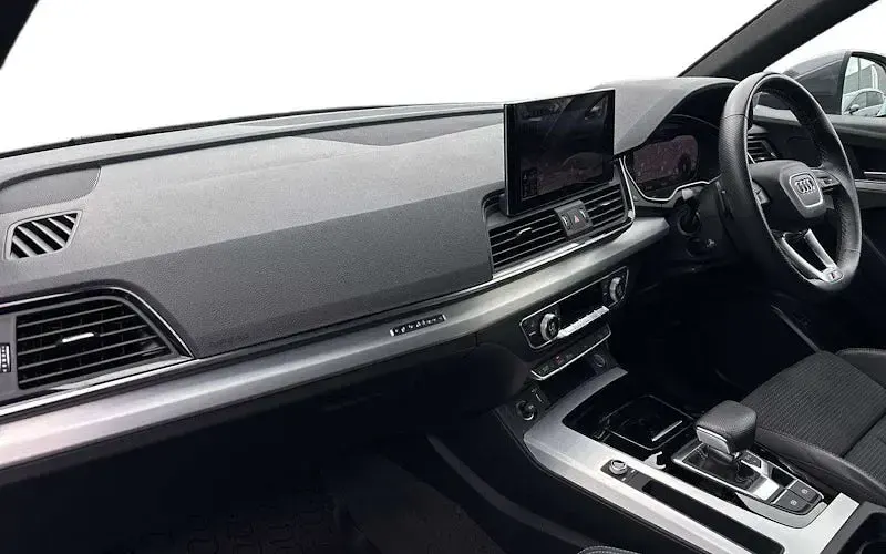 Used Audi Q5 S-Line 204 HP (150 kW) 2024 SUV