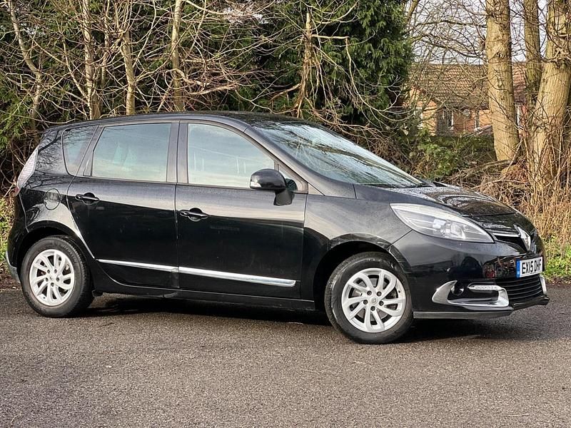 Used Renault Scénic III Dynamique 110 HP (80 kW) 2015 Black MPV