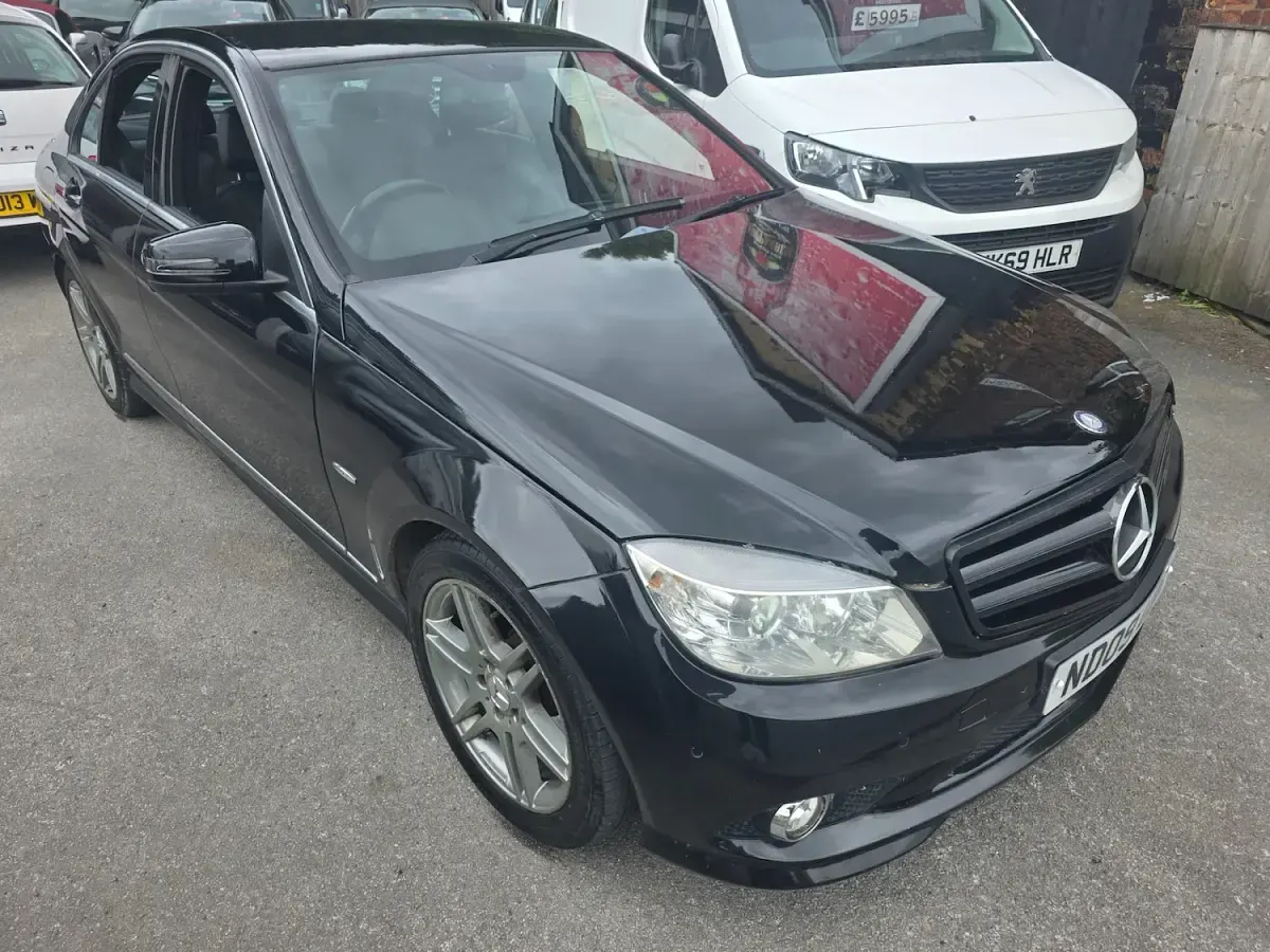 Used Mercedes C200 2009 Black Sedan