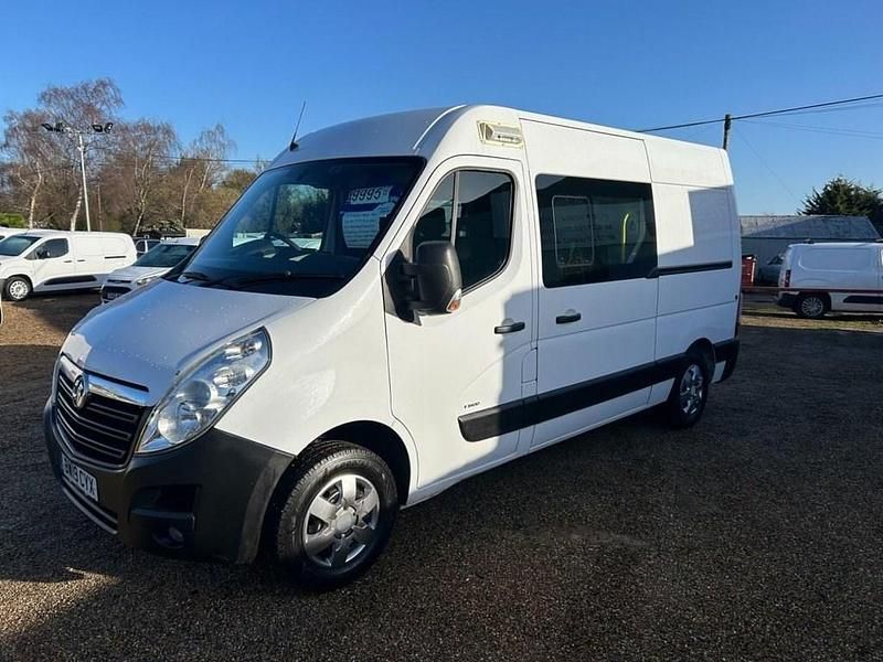 Used Vauxhall Movano 130 HP (95 kW) 2019 White MPV