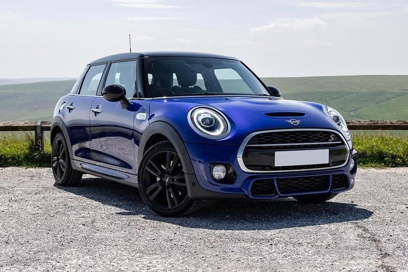 Blue Used 2019 Mini Cooper S Hatch Hatchback | £12,749 (Fair price) - Image 1/4