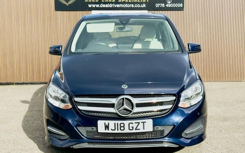Used Mercedes B200 Executive 136 HP (100 kW) 2017 Blue MPV