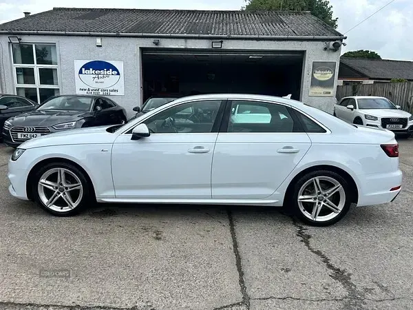 Used Audi A4 S-Line 150 HP (110 kW) 2018 White Sedan